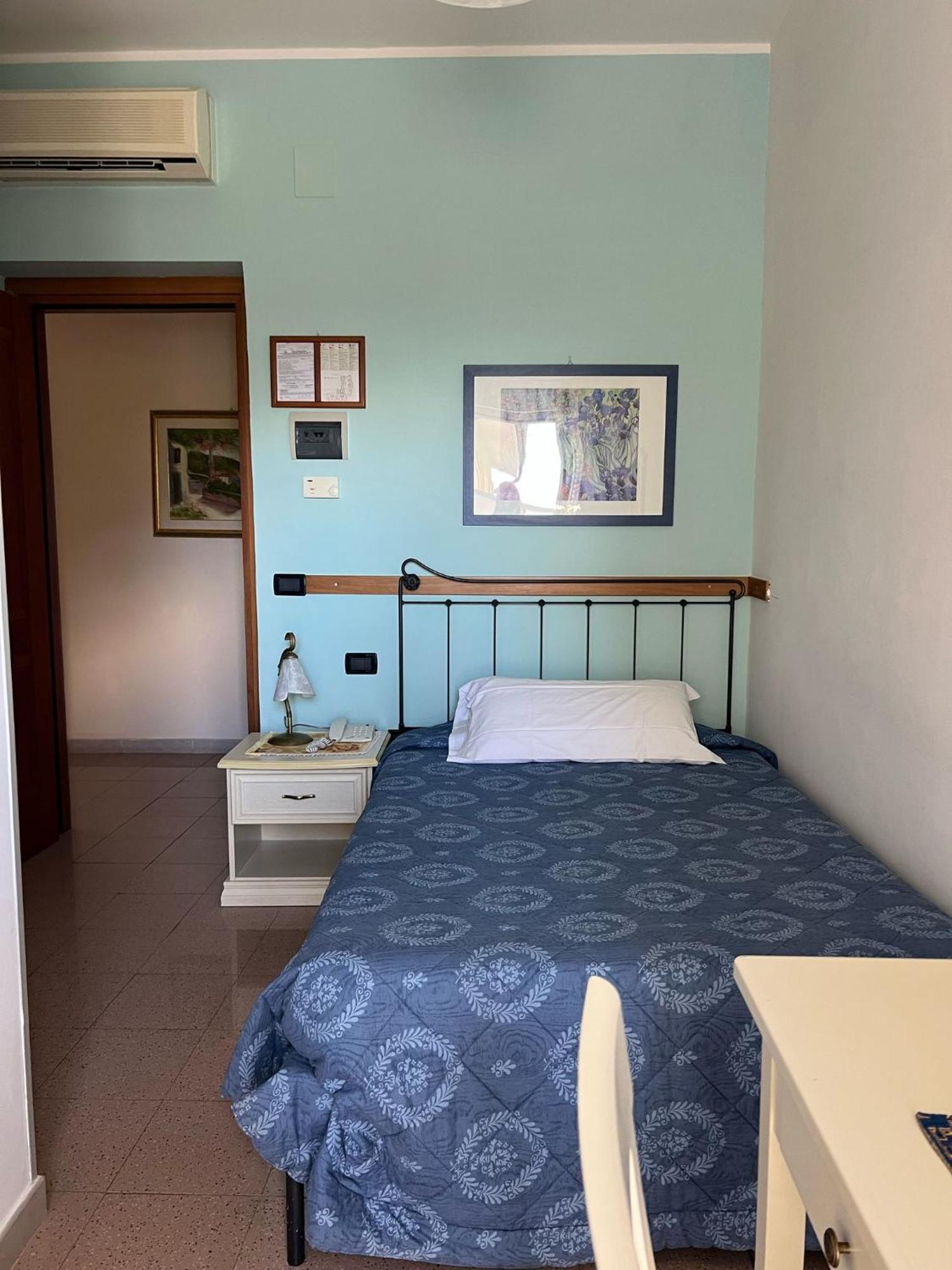 Hotel Mazzocca 卡拉马尼科泰尔梅 外观 照片