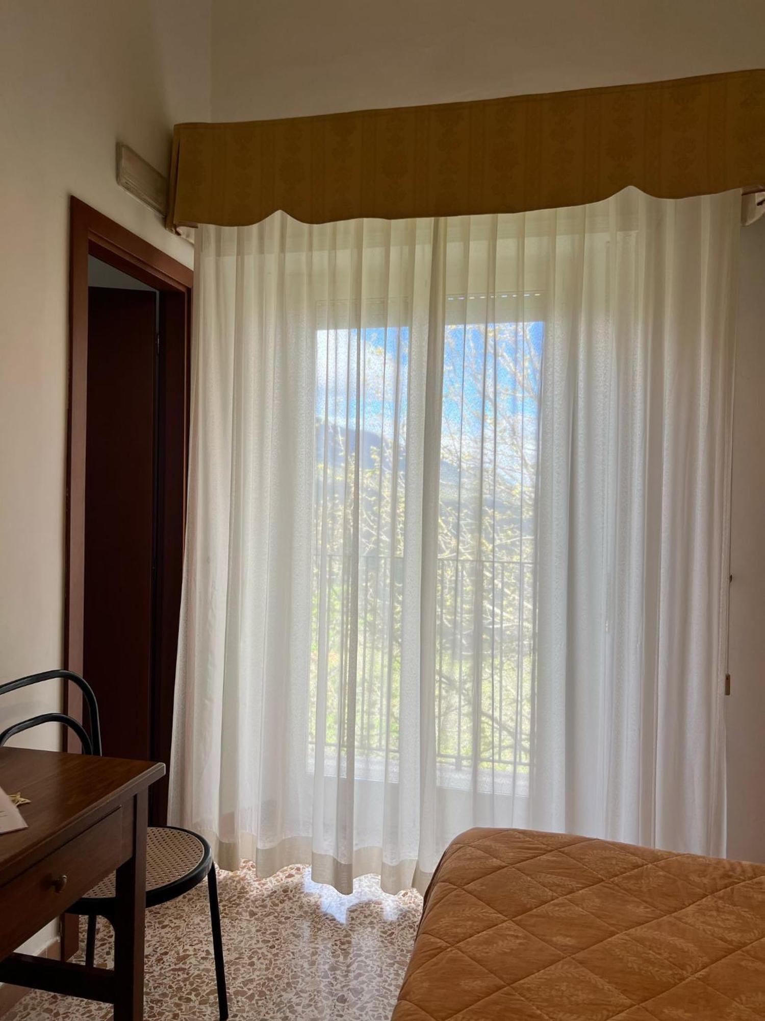 Hotel Mazzocca 卡拉马尼科泰尔梅 外观 照片