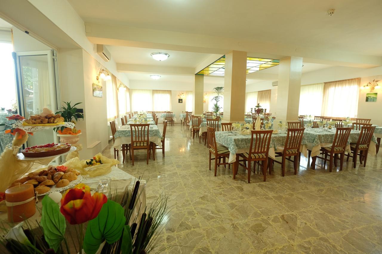 Hotel Mazzocca 卡拉马尼科泰尔梅 外观 照片